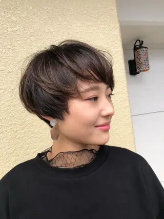 ショート レイヤーカット匠 イソザキノリユキのヘアスタイル