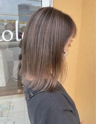 ショート カラー ヘアアレンジ 小倉 愛里のヘアスタイル