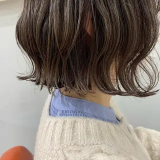 ミディアム カラー 田中 優衣のヘアスタイル
