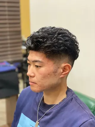 ショート Noisyle 北堀江店所属・プードルパーマ職人 SHUNのヘアスタイル