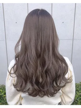 ロング カラー 透明感Color🩶 髪質改善 ユウナ🦋のヘアスタイル