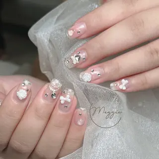 ネイル Maggie Nail🦩のネイルデザイン