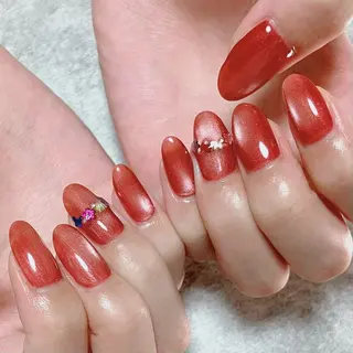 ネイル haleyume所属・shino🌟 痛ネイルのネイルデザイン