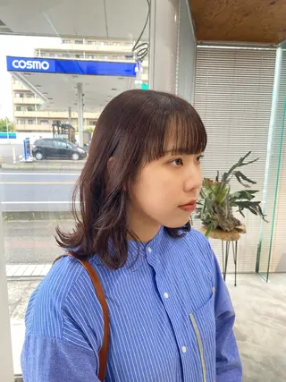 ミディアム U hinaのヘアスタイル