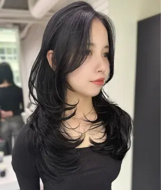 セミロング 難波/レイヤーカット zina【辻優也】のヘアスタイル