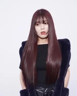 ロング カラー QUON.伊勢崎店所属・ブリーチ＆ハイトーン 歌 心のヘアスタイル