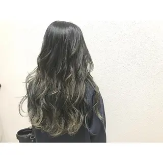 ロング カラー 荒木 拓也のヘアスタイル