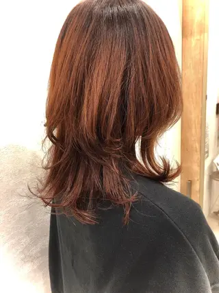 ミディアム 安田 美由紀のヘアスタイル