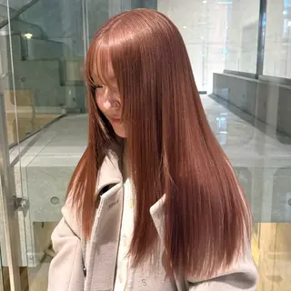 カラー RINA .のヘアスタイル