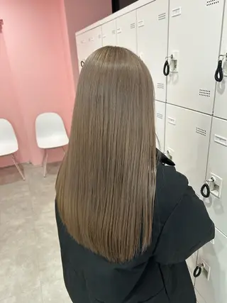 ロング カラー エフェクトブリーチ／ レイヤーカット／翔のヘアスタイル