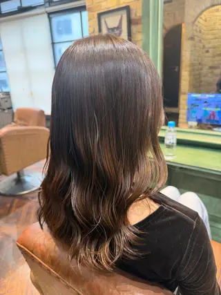 セミロング Monan 新宿所属・ケイジ✨透明感 /艶カラー✨のヘアスタイル