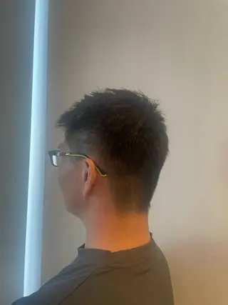 メンズ 平 真亜里のヘアスタイル