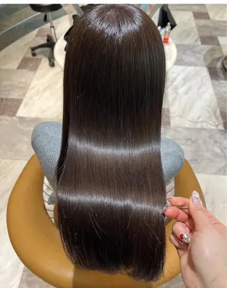 ロング 森田花菜/栄/透明感 グレージュ/艶カラーのヘアスタイル