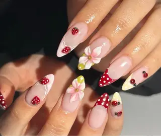 ネイル NiJi Nailsのネイルデザイン