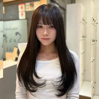 ロング 顔まわりレイヤー/ 透明感カラー/アヤノのヘアスタイル