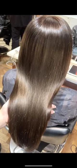 ロング カラー BEBE所属・ご新規様限定 透明感カラーKANAのヘアスタイル