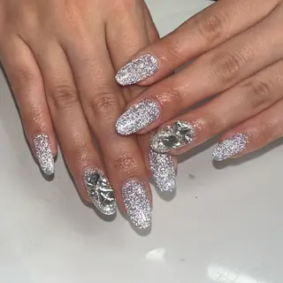 ネイル WOLTOKYO渋谷 yunaのネイルデザイン