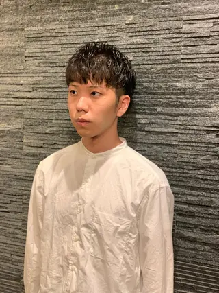 ミディアム メンズ HIROGINZAプレミアムバーバー赤坂店所属・田中 千恩のヘアスタイル