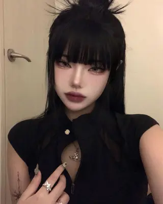 ロング カラー ヘアアレンジ 🥣大人っぽ韓国 スタイル🥣アヤノのヘアスタイル