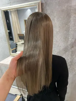 ロング カラー 艶感透明感カラー🤍 hinaのヘアスタイル