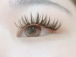 マツエク・マツパ 池袋駅韓国風🇰🇷 束感💗Tomoのマツエク・マツパデザイン