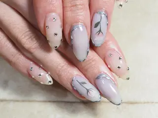 ネイル 横浜東口Monie☆ REIKAのネイルデザイン