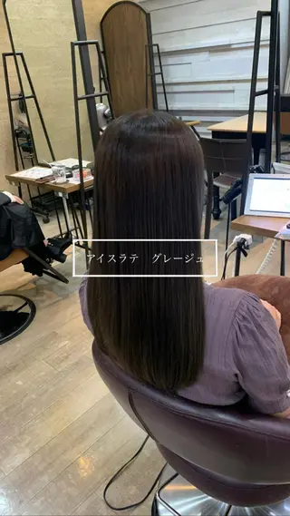 ロング メンズバレイヤージュ 斉藤春のヘアスタイル