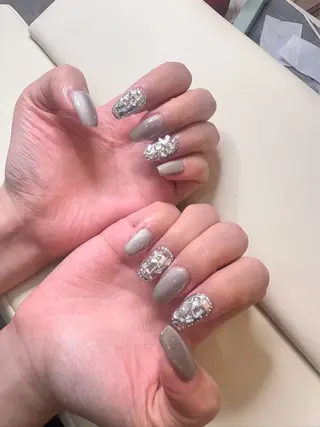 ネイル LEDアイラッシュ ∩_∩アオイのマツエク・マツパデザイン