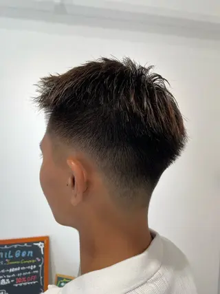 ショート メンズ MIYAJI KOTA👾のヘアスタイル