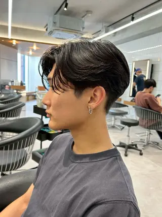 パーマ メンズ 表参道/センター パート/SOTAのヘアスタイル