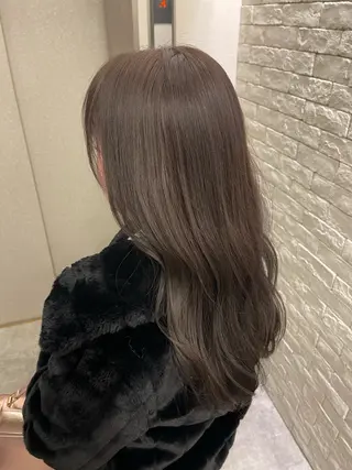 ロング カラー ハイトーン/レイヤ ーTENSHOのヘアスタイル