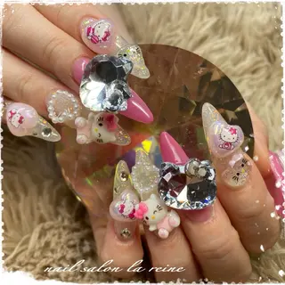 ネイル nail salon  la reine所属・nail salon la reineのネイルデザイン