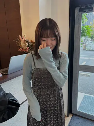 セミロング カラー little garden/樹里のヘアスタイル