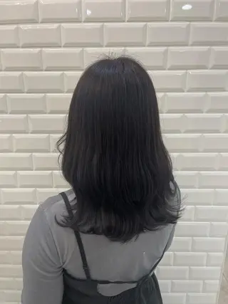 ロング カラー 新井 凪のヘアスタイル