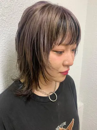 ショート 🧨ブリーチー×ボブ レイヤー💎じゅえるのヘアスタイル