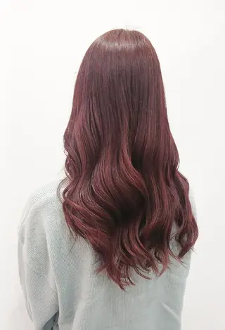 ロング カラー 齋藤  愛美のヘアスタイル