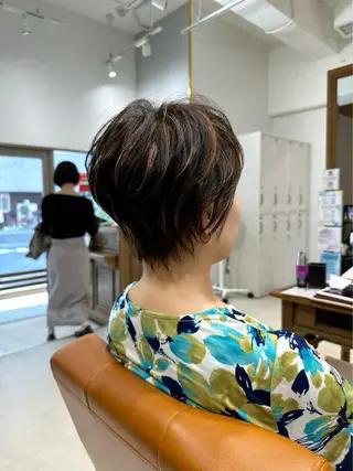 ショート カラー 山﨑 燦人のヘアスタイル