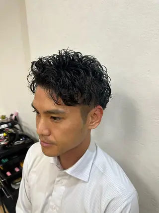 パーマ メンズ 中村 虎のヘアスタイル
