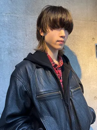 ショート ハイトーン/顔まわり レイヤー/YUKAのヘアスタイル