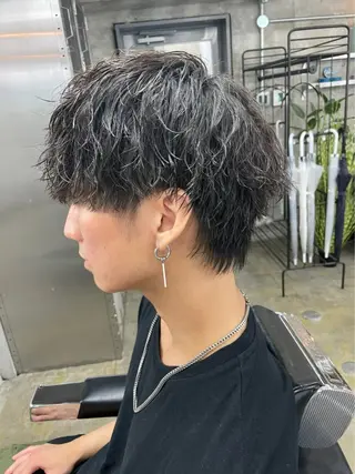 メンズ メンズパーマ特化サロンLond LOGAN所属・SEIYA メンズパーマ職人のヘアスタイル