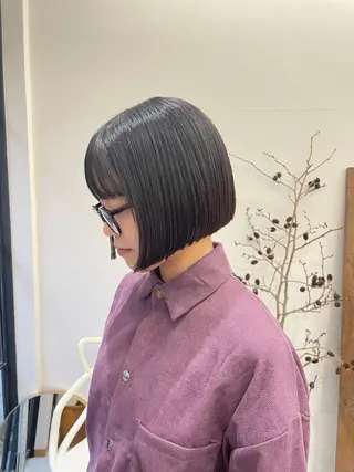 ショート 慎太朗/パーマ/ボブ /センターパートのヘアスタイル