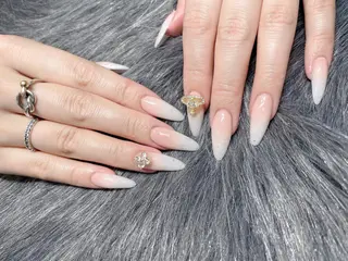 ミディアム ネイル 《LB》ラブリエ Nail&eyeのマツエク・マツパデザイン