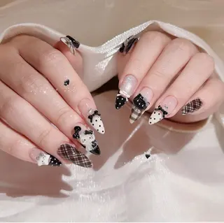 ネイル Lyna 池袋のネイルデザイン