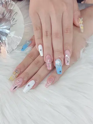 ネイル LoaChaton kaeのネイルデザイン