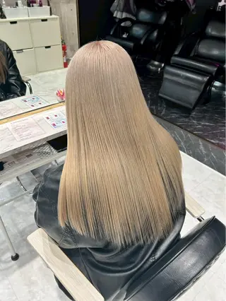 ロング 管野 愛奈のヘアスタイル