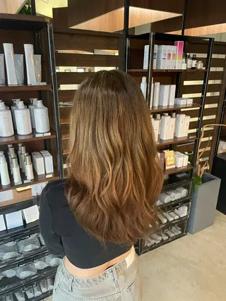 ロング OGAWA NOAのヘアスタイル