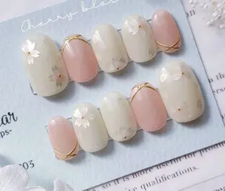 ネイル ラッキーネイルサロン西川口東口店所属・山田 由奈のネイルデザイン