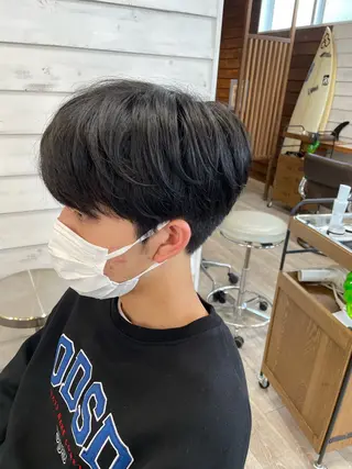 ショート メンズ 小林 崇雅　ダウンパーマのヘアスタイル