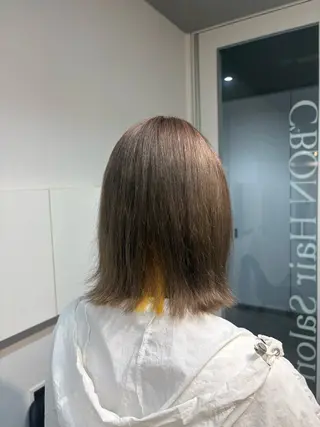 ミディアム neaf 六本木店所属・六本木🫧ハイライト 望月彩音のヘアスタイル