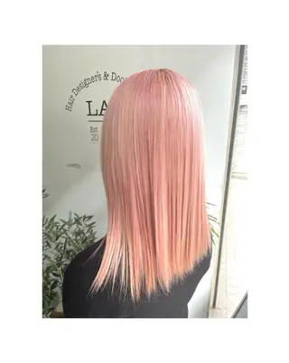 ミディアム カラー やました りなのヘアスタイル